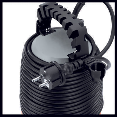 Bomba sumergible 630W 17m3/h